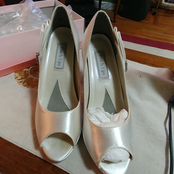 Touch ups wedding prom shoes 8 M - Picture 1 of 4